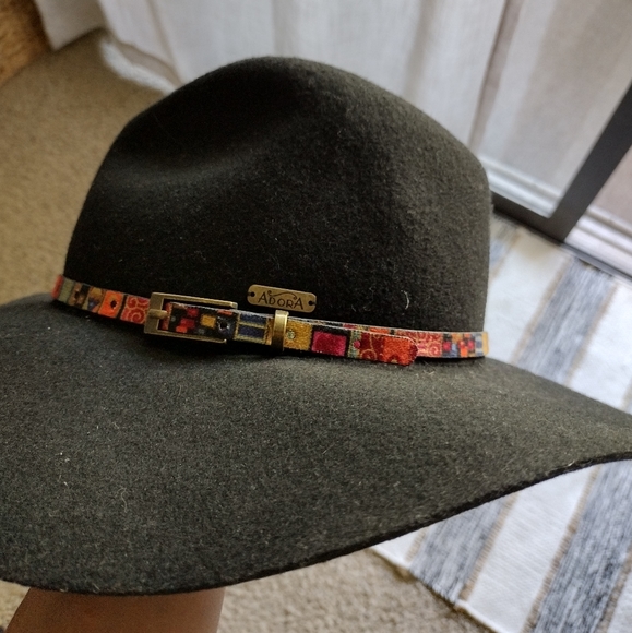 adora Accessories - Adora suede beautiful hat black